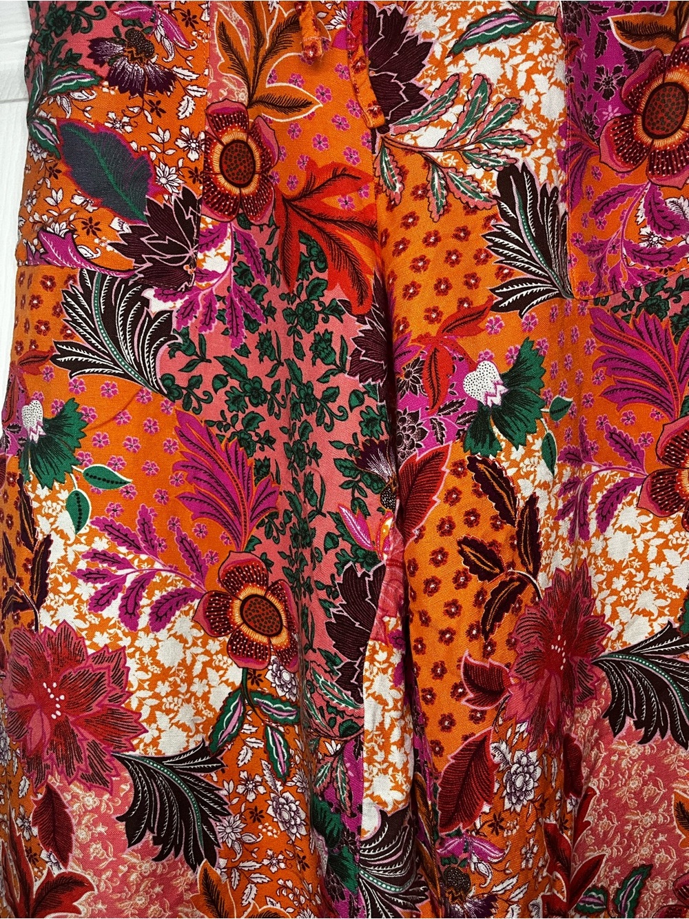 LOFT Floral pants  in Orange and Pink - Picture 2 of 9